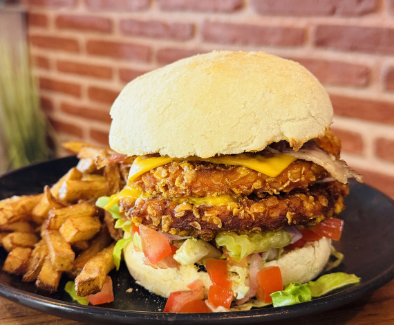 Cheddar Chicken Burger